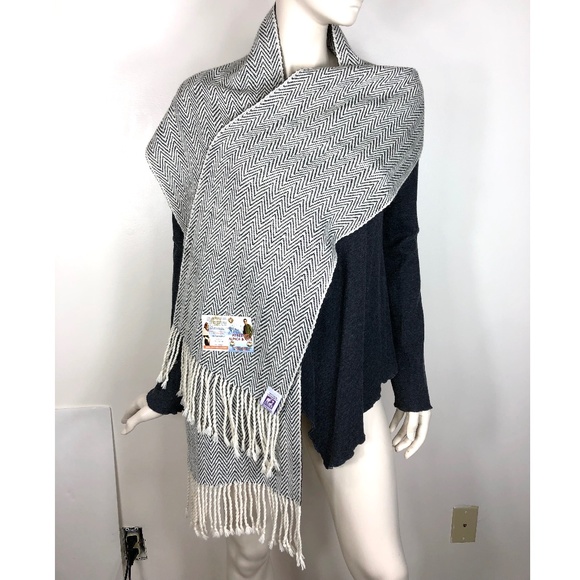 Alpaca Wool Scarf  Attelier 100% Fine Alpaca & Arte Scarf display picture 1